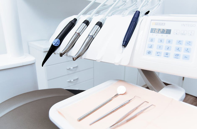 Dentist in Coquitlam: Don’t Let Dental Infections Catch You Unaware
